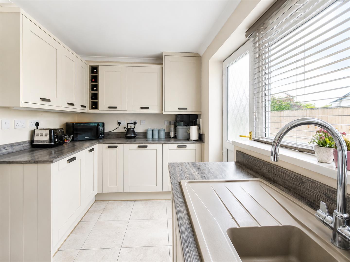Clos Llandyfan, Garden Village, Gorseinon, Swansea, SA4 4JQ